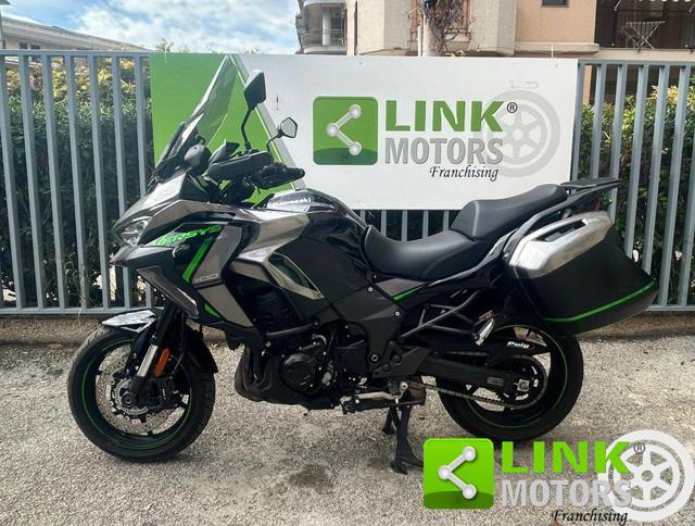 KAWASAKI Versys 1100 S .