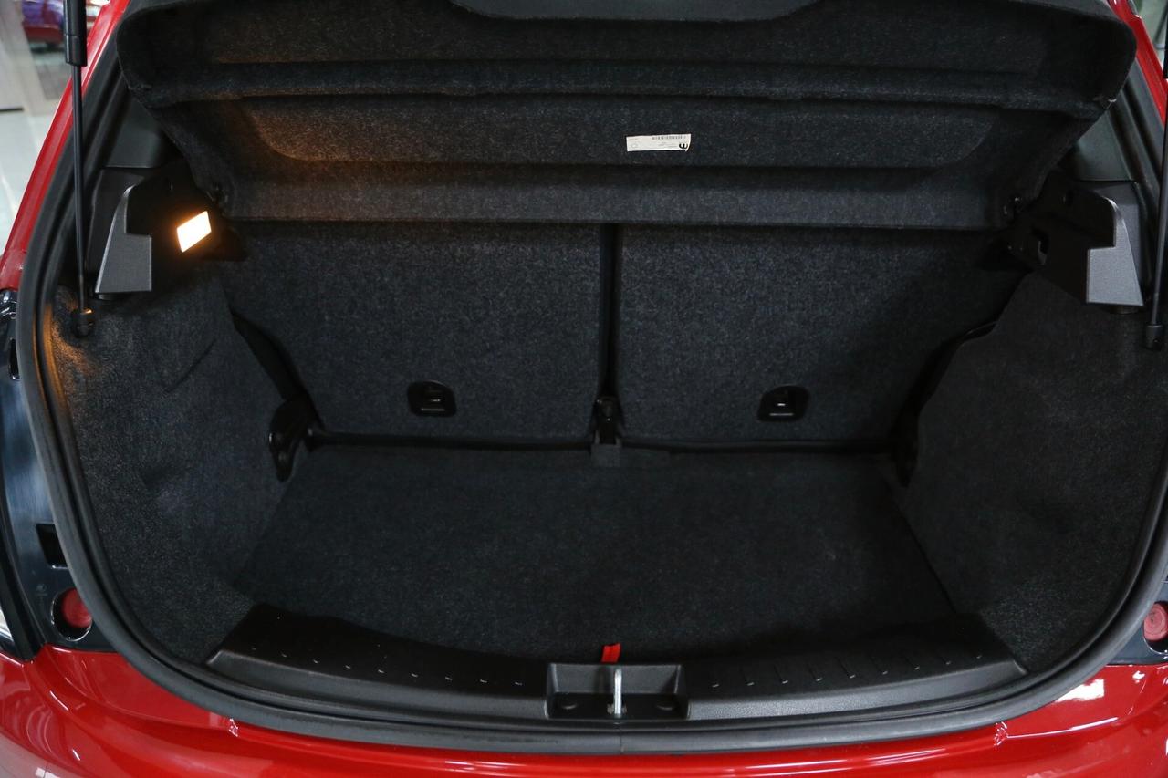 Lancia Ypsilon 1.2 69 cv Silver