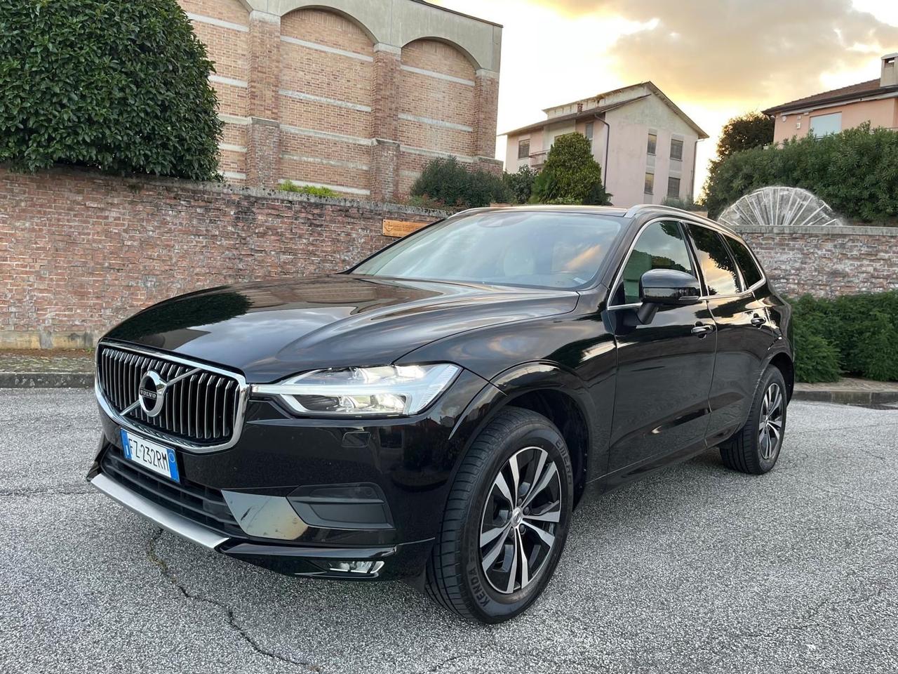 Volvo XC60 B4 (d) AWD Geartronic Inscription