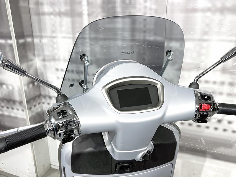 Piaggio Vespa GTS 300 SuperTech HPE