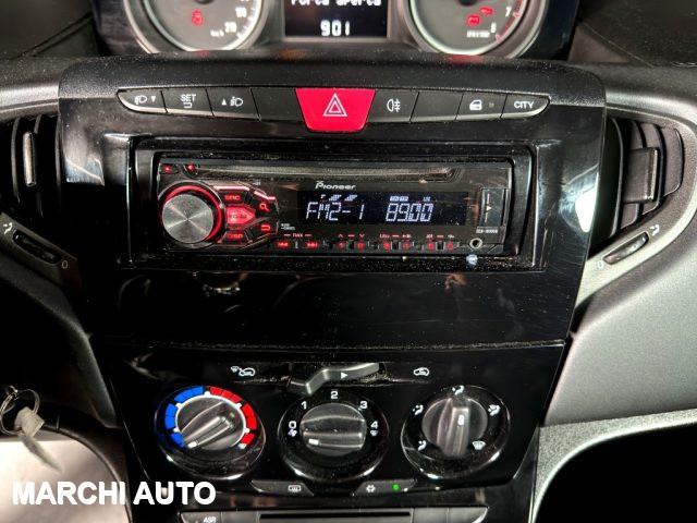LANCIA Ypsilon 1.2 69 CV 5 porte Gold
