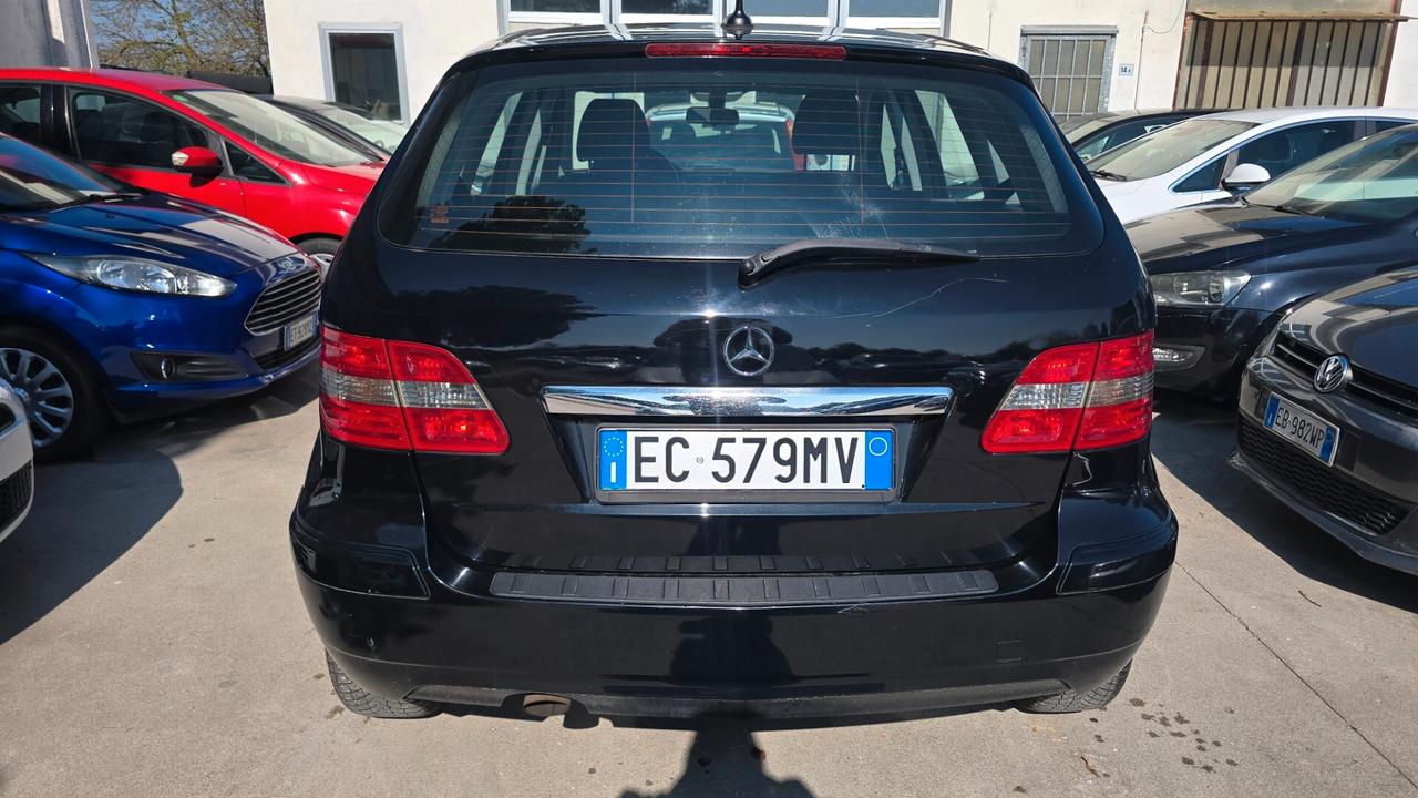 Mercedes-benz A 180 160 BlueEFFICIENCY