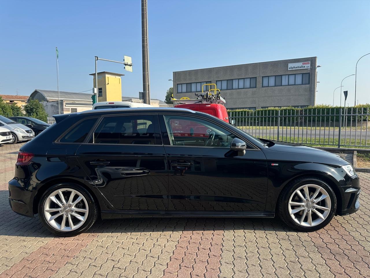 Audi A3 1.6 TDI QUATTRO S LINE