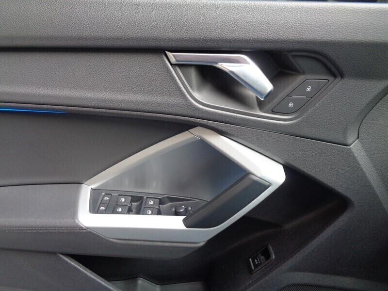 Audi Q3 SPB 35 TDI S tronic Total BLACK