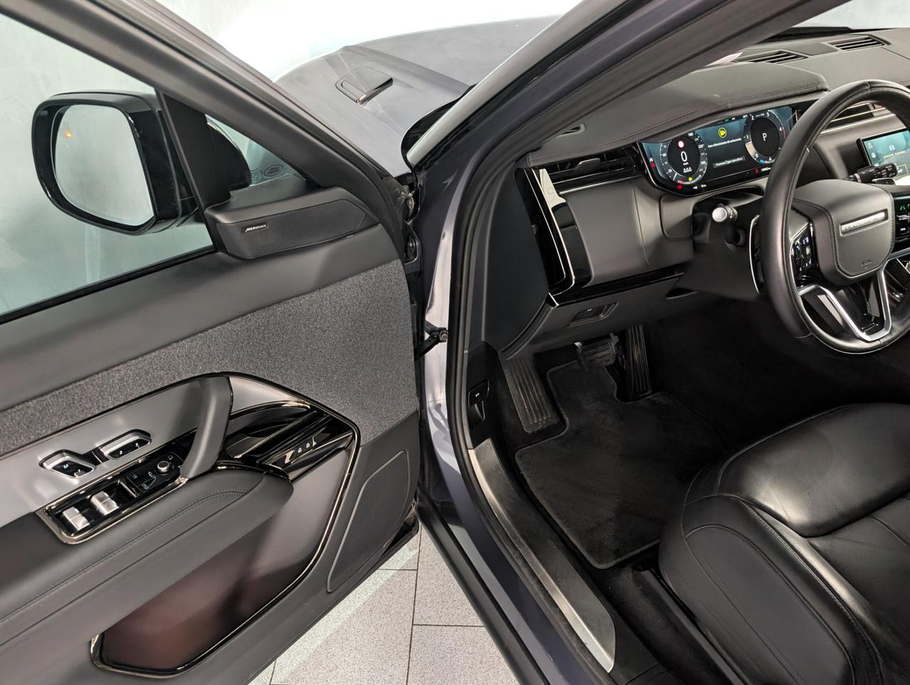 Land Rover Range Rover Sport D250 Diesel Mild Hybrid Dynamic SE