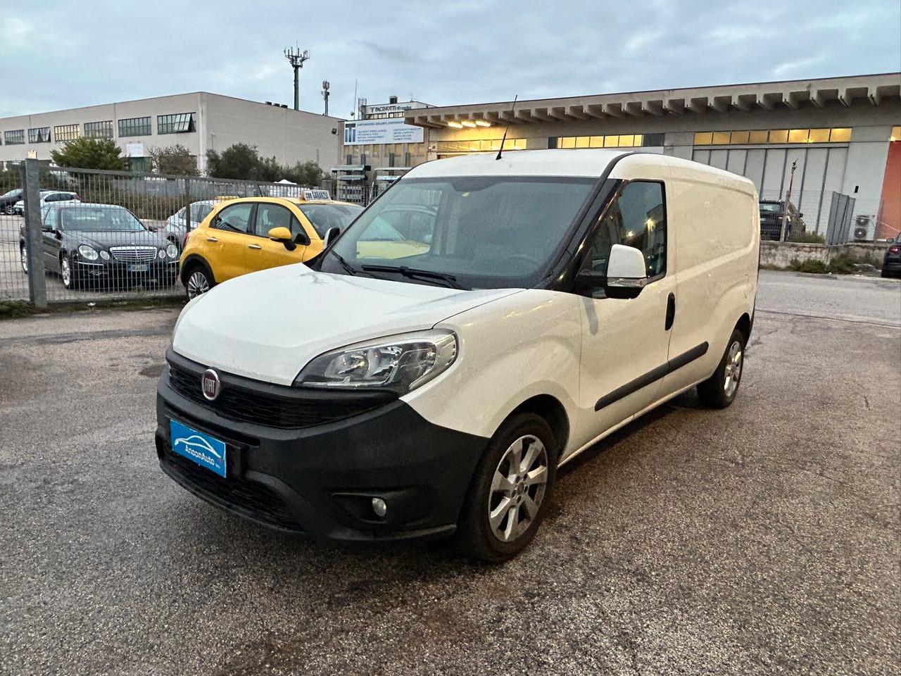 fiat doblo 1.4 metano GANCIO TRAINO 2017
