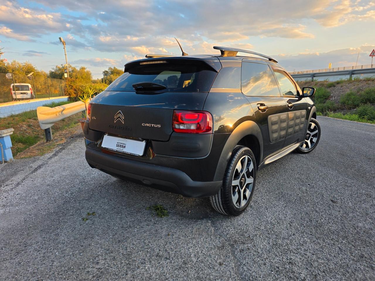 Citroen C4 cactus 1.6 HDi 110 FAP Exclusive