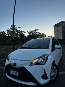 Toyota Yaris 1.0 72 CV 5 porte Cool