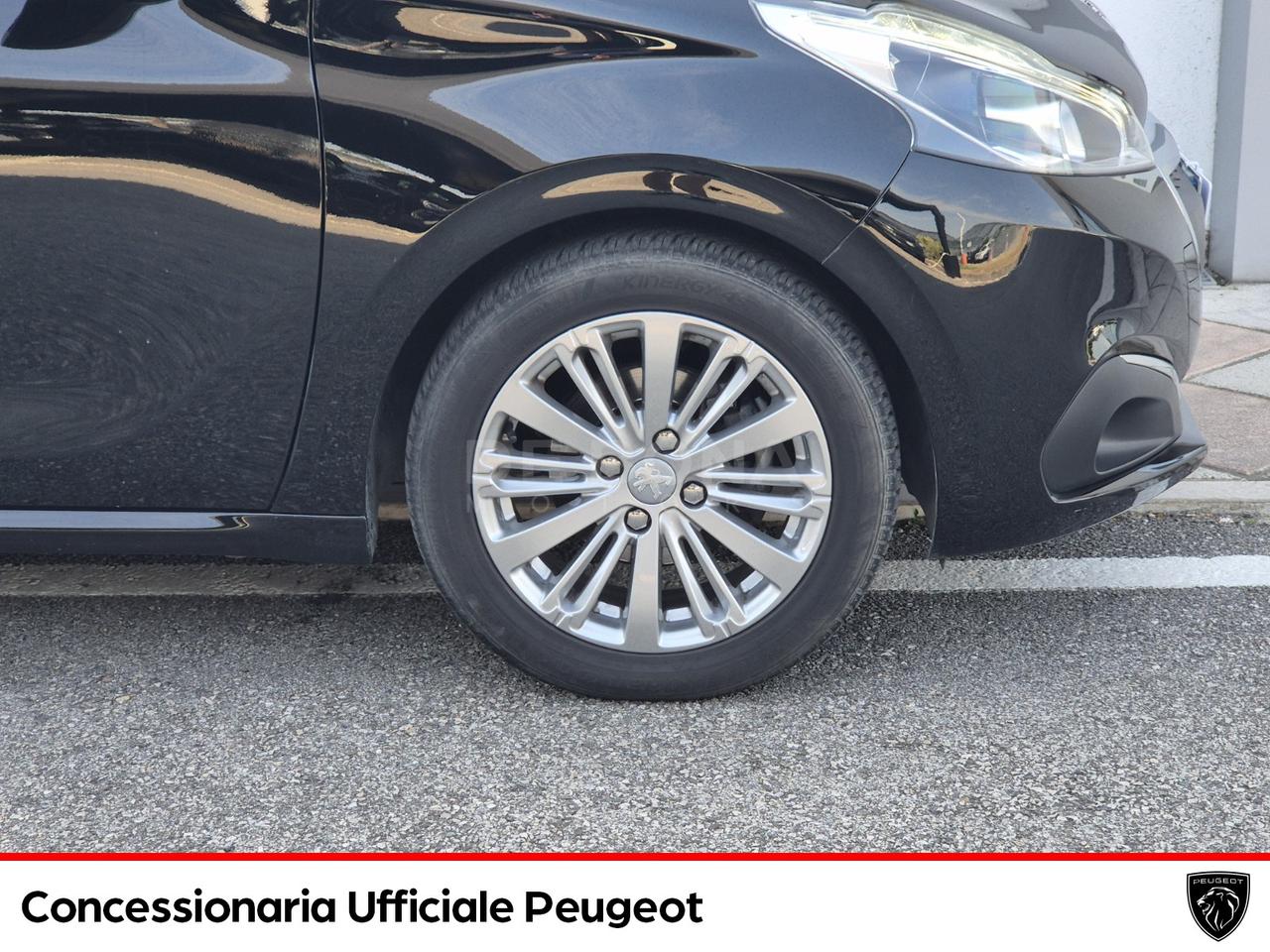 Peugeot 208 5p 1.2 puretech allure s&s 82cv neopatentati