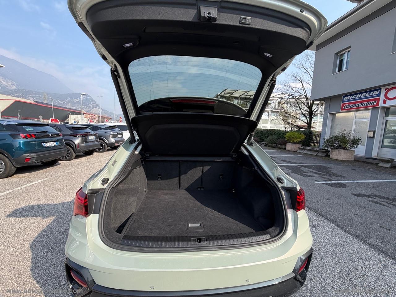 AUDI Q3 SPB 35 TDI S tronic Business ADVANCED Plus