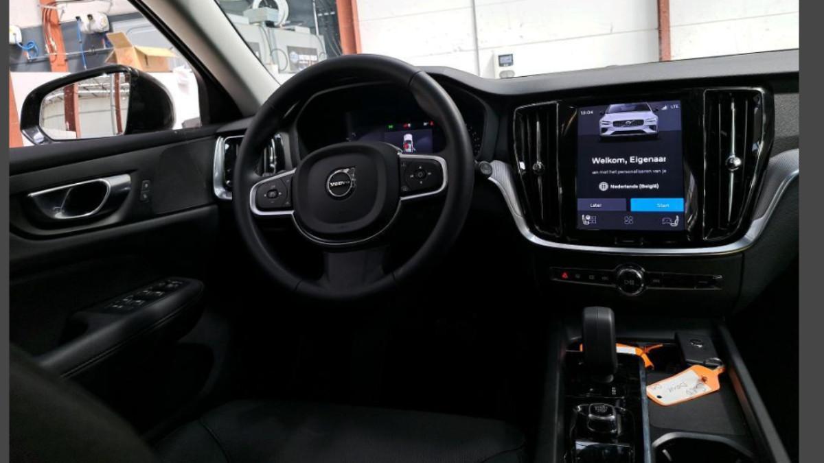 VOLVO V60 B4 Mild Hybrid Automatico Core