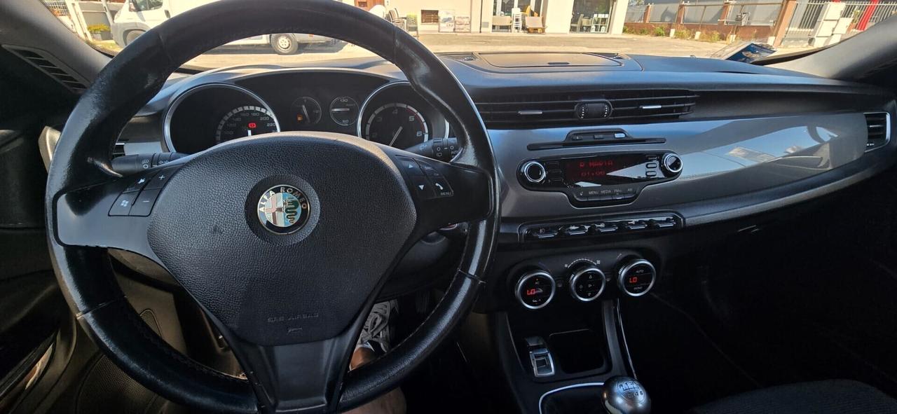 Alfa Romeo Giulietta 1.6 JTDm-2 105 CV Exclusive