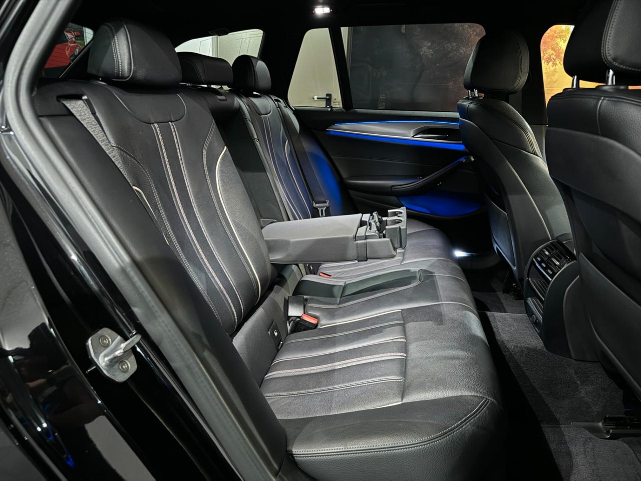 BMW 520D TOURING M-SPORT 2020