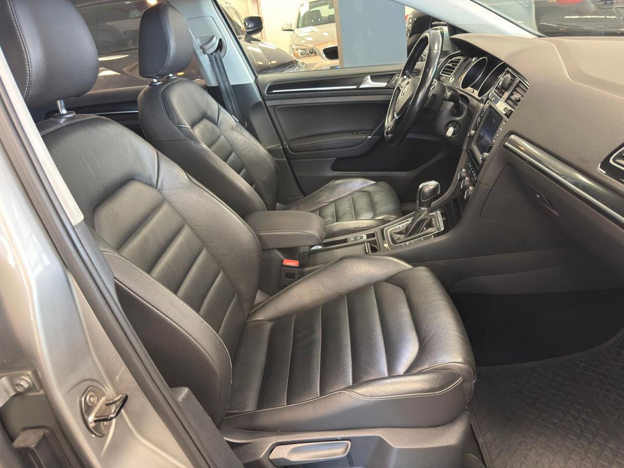 Volkswagen Golf VII 2.0 TDI DSG 5p. Highline