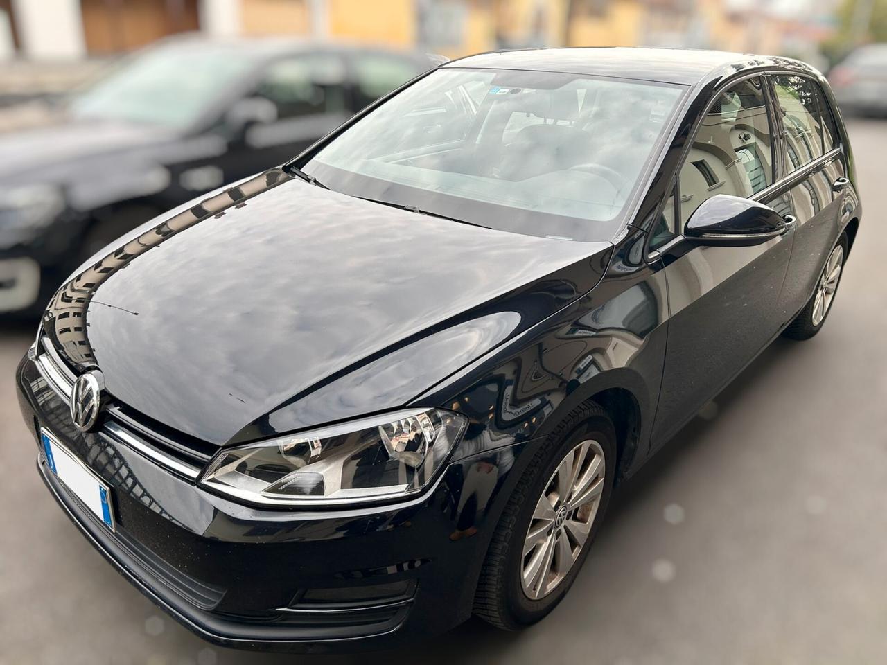 Volkswagen Golf 5p 1.6 tdi - ANCHE PER NEOPATENTATI
