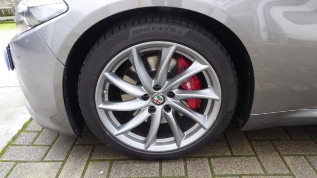ALFA ROMEO Giulia 2.2 Turbodiesel 210 CV AT8 AWD Q4 Veloce