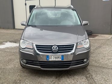 Volkswagen Touran 2.0 TDI DPF Highline