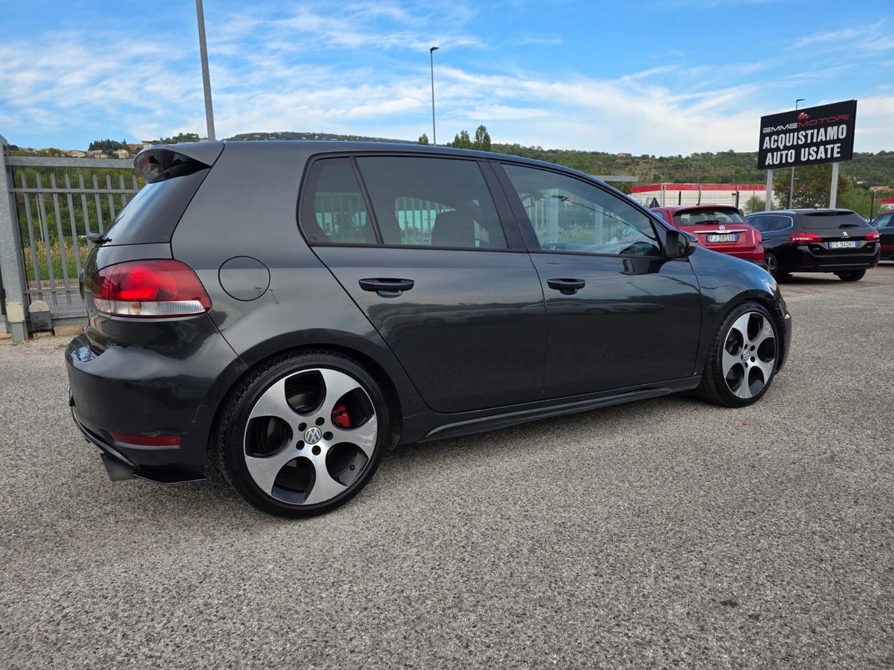 Volkswagen Golf GTI 2.0 TSI 5p.