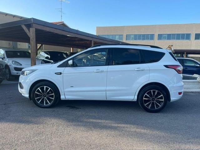Ford Kuga 2.0 TDCI 150 CV S&S 4WD ST-Line