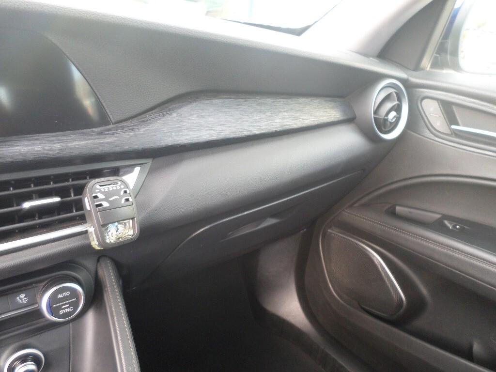 Alfa Romeo Stelvio 2.2 Turbodiesel 190 CV AT8 Q4 Business