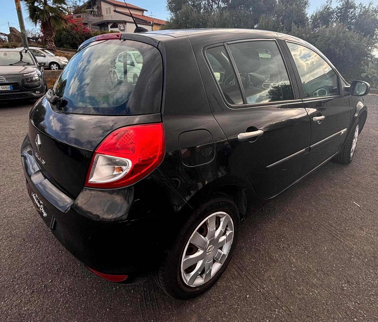 Renault Clio 1.2 16V 5 porte Luxe