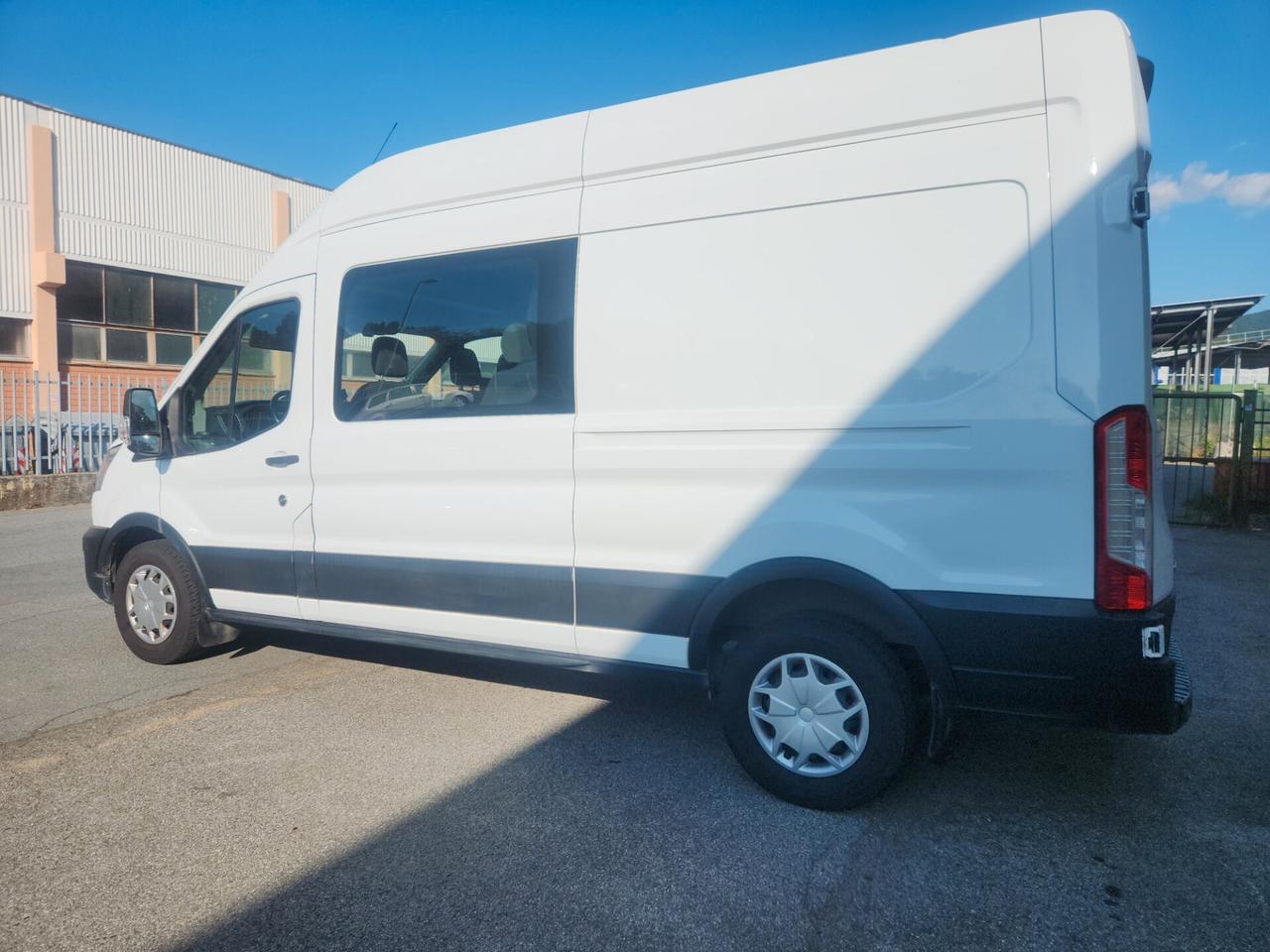 Ford Transit doppia cabina