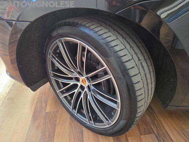 PORSCHE Macan 2.0 vettura con 39.000 euro di optional-Uniprop