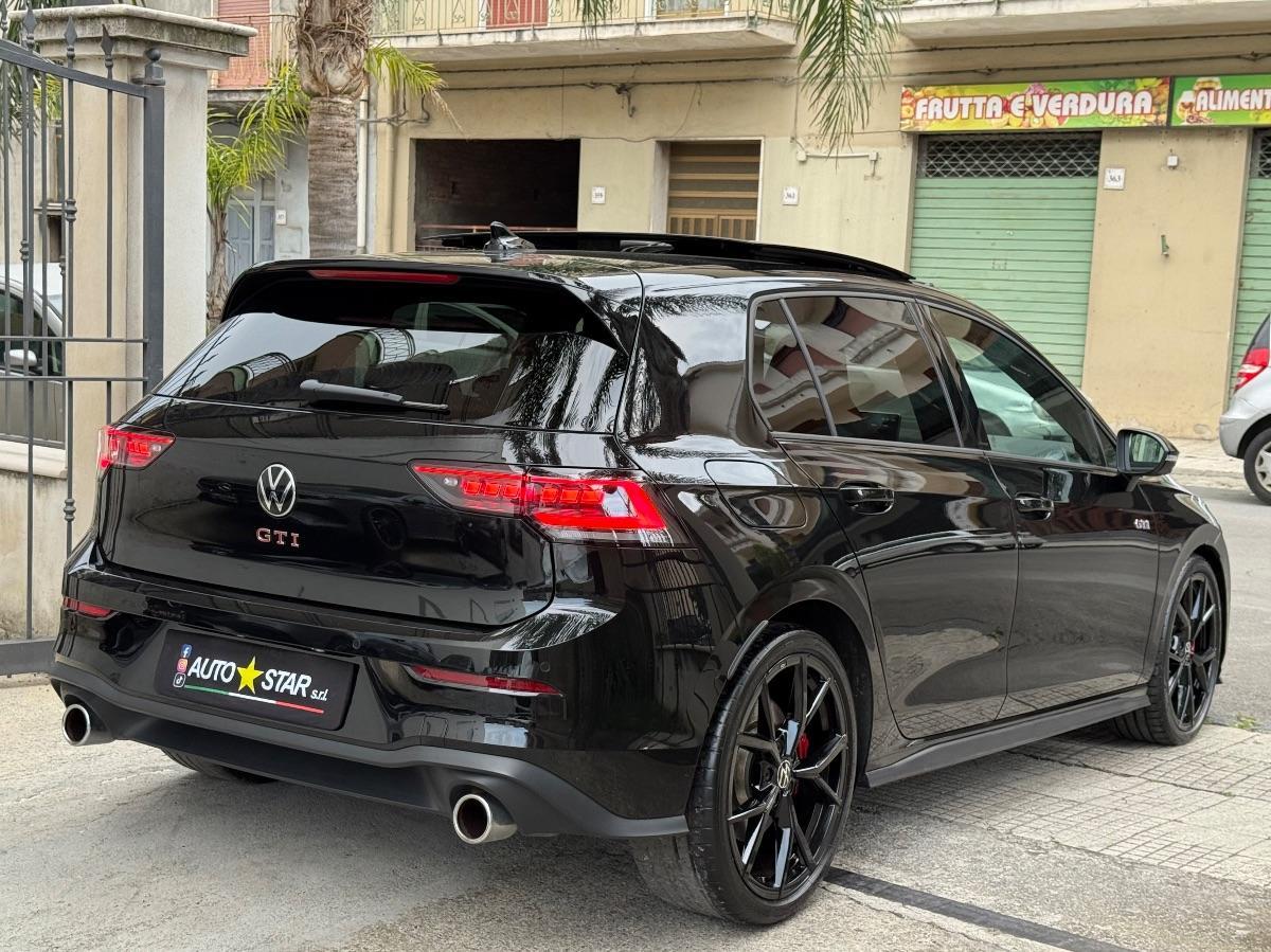 New Volkswagen Golf 8.5 GTI 2.0 TSI 265 CV