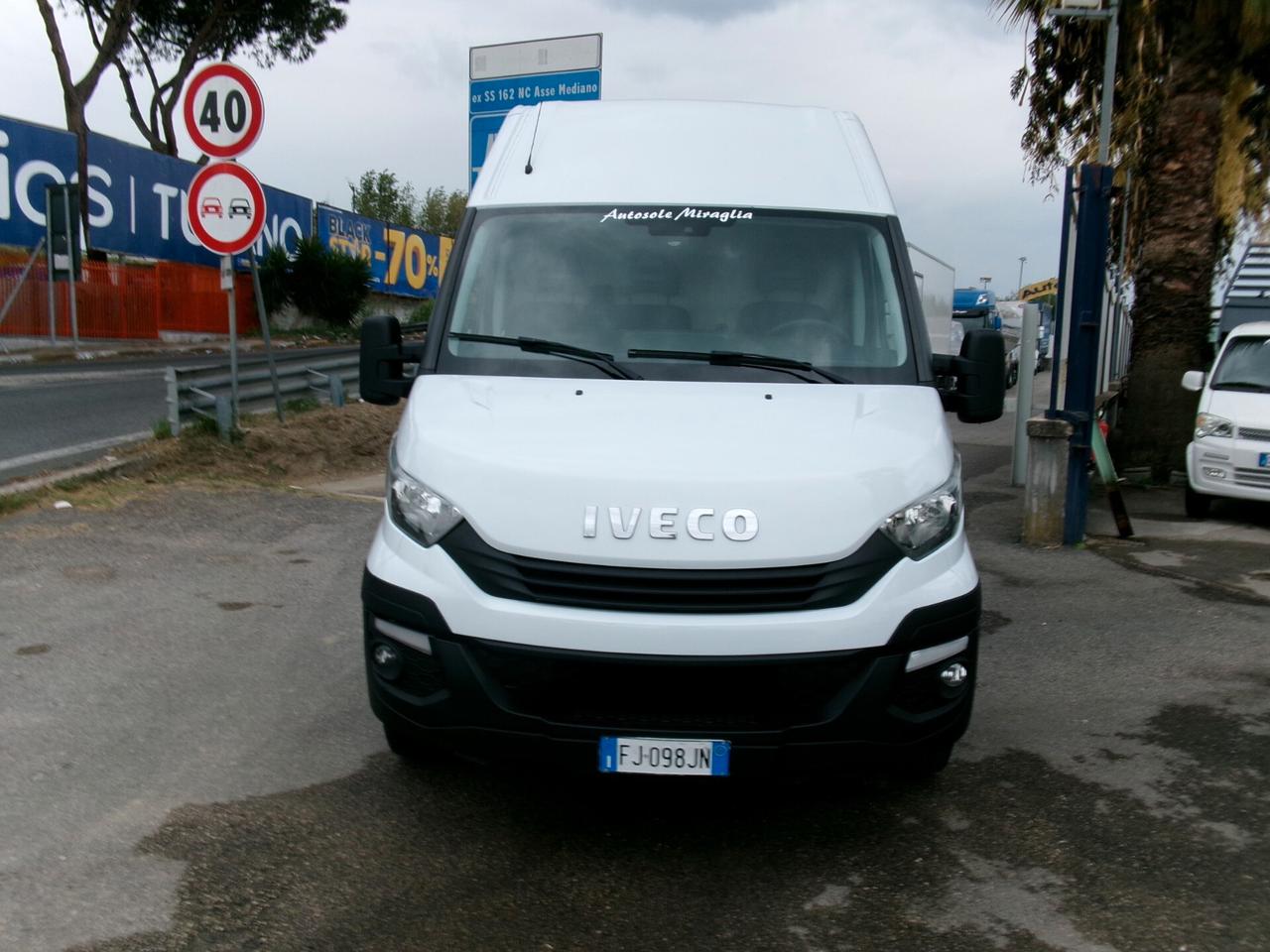 Iveco Daily 35S12 2.3 120CV EURO 6 FURGONE P.MEDIO *PERFETTO*