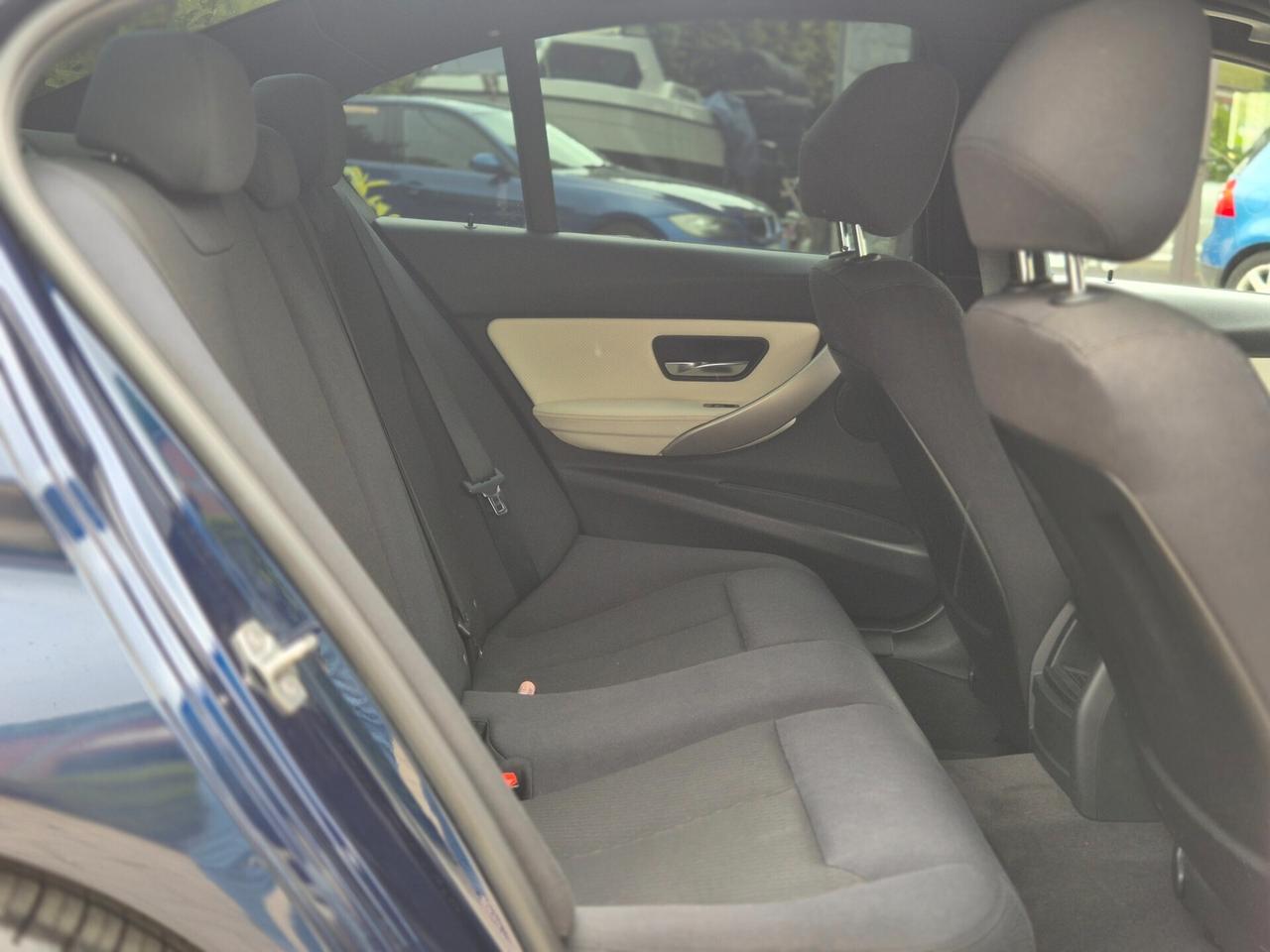 Bmw 320d 2.0 184 CV Luxury 2014 AUTOMATICA BERLINA