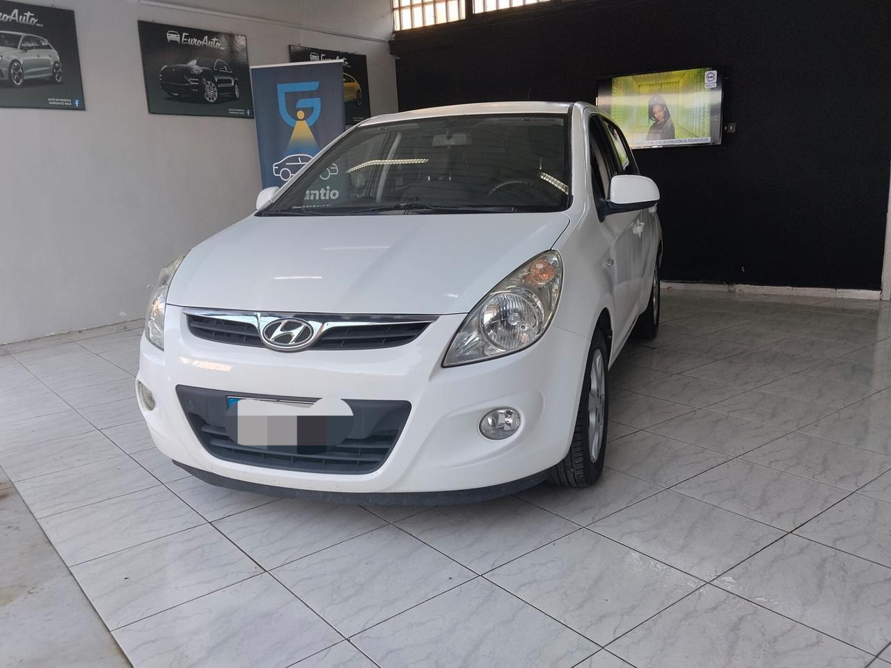 Hyundai i20 1.2 benzina 2010 CON GARANZIA