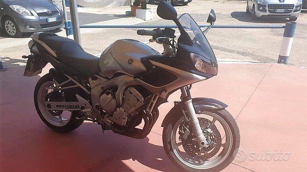 Yamaha FZ6 Fazer - 2004