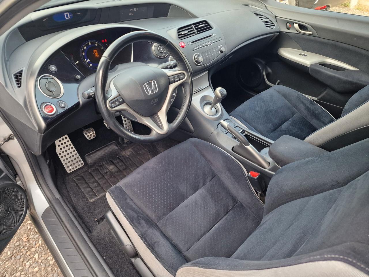 Honda Civic 1.8 i-VTEC 5p Sport