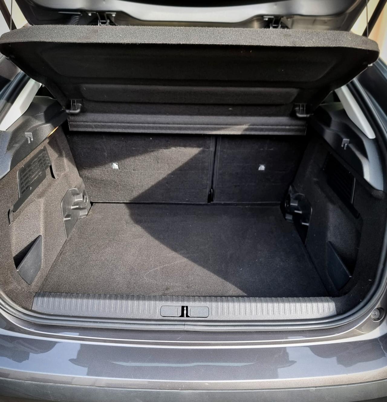 Citroen C4 X BlueHDI 130 S&S EAT8 Shine Pack