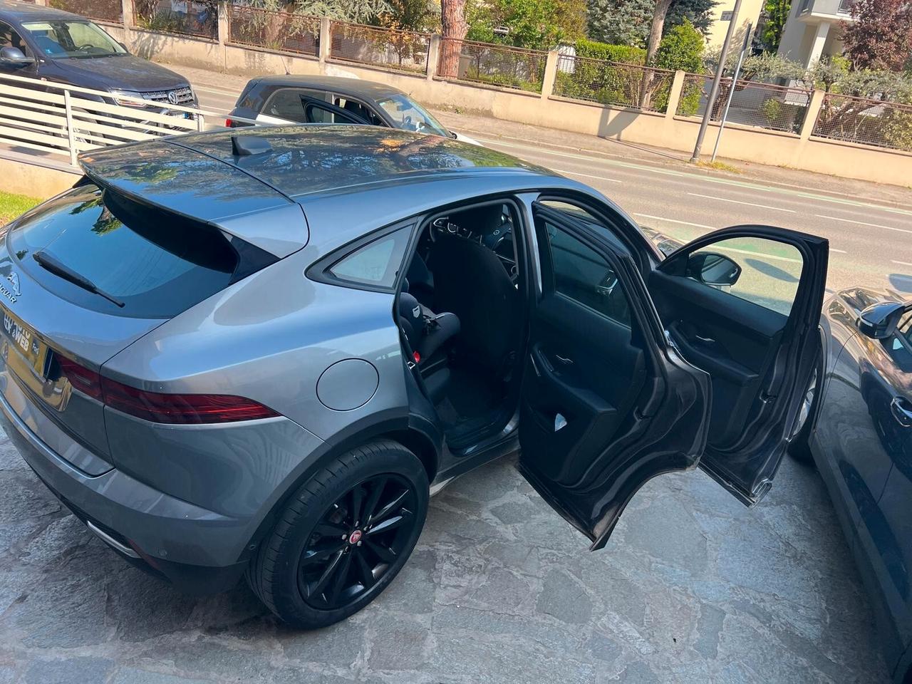 JAGUAR F-PACE 2.0 D 163cv PRESTIGE VAN