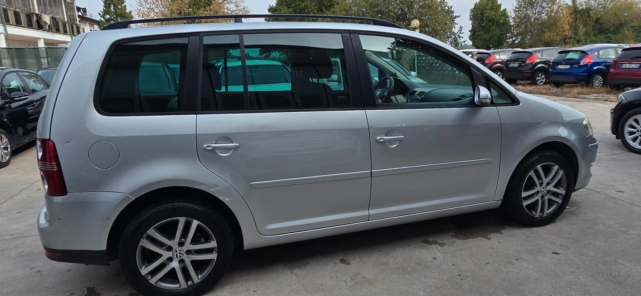 Volkswagen Touran 2.0 Highline Ecofuel