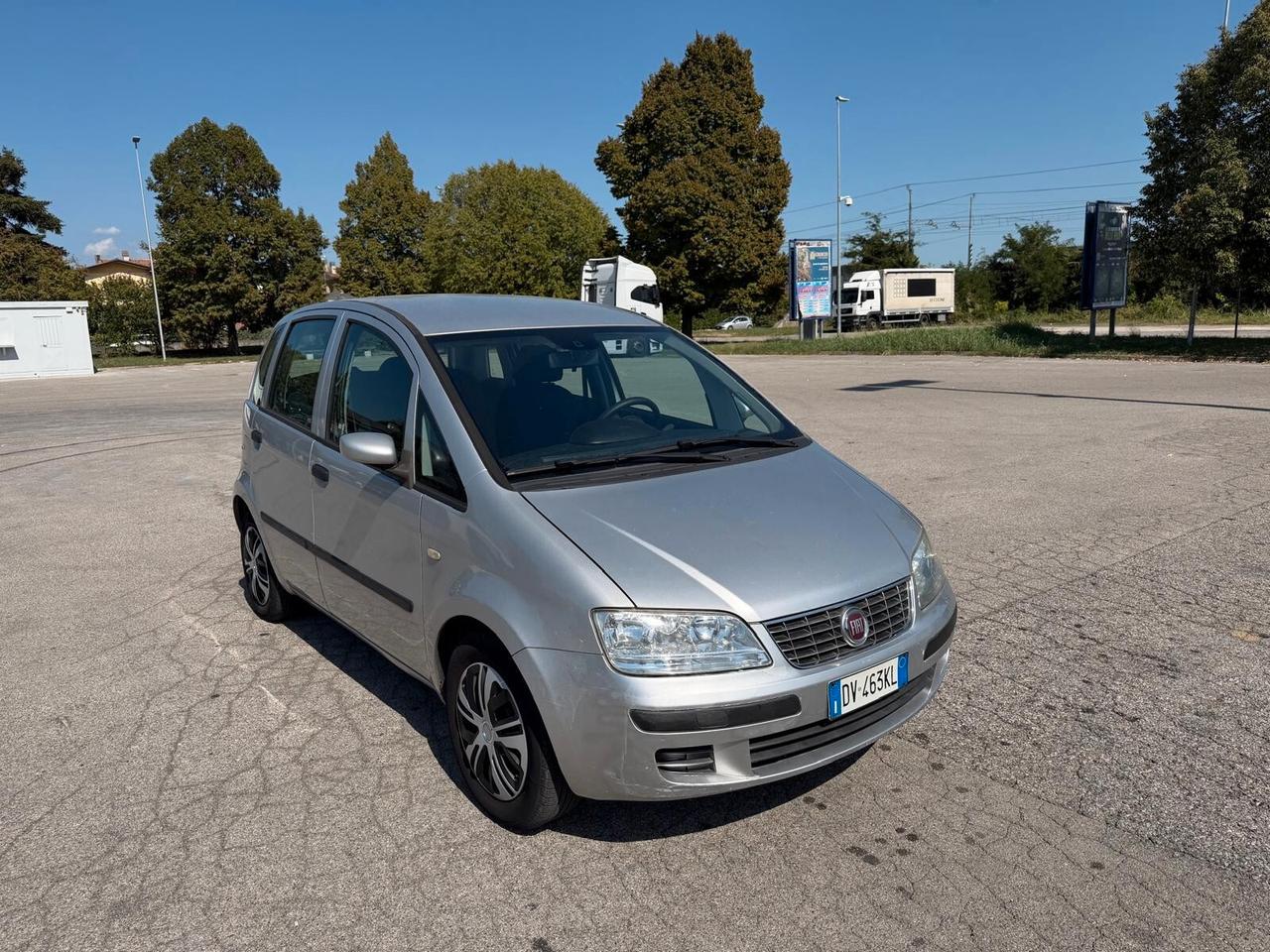 Fiat Idea 1.2 16V BlackLabel