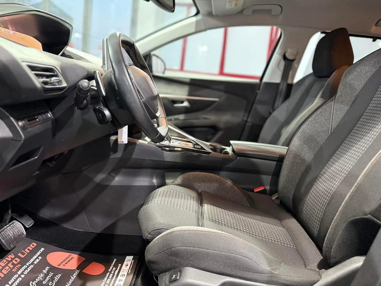 Peugeot 5008 Allure 1.5 BlueHDI 130cv 2021 7Posti