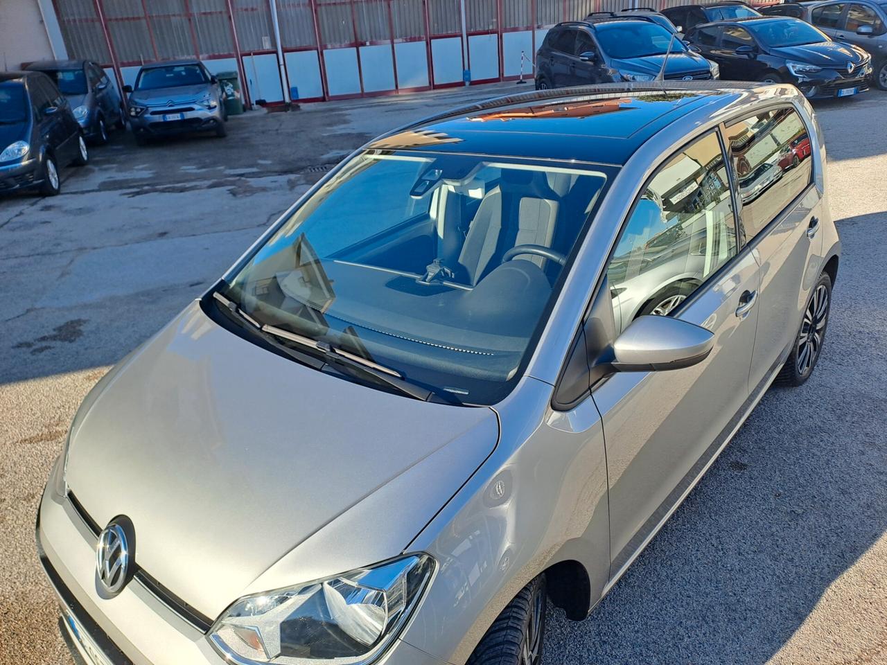 Volkswagen up! 1.0 75 CV 5p. high
