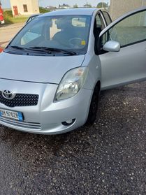 Toyota Yaris 1.3 5 porte