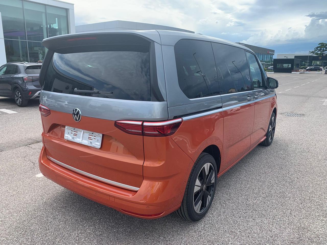 Volkswagen T7 Multivan 2.0 tdi life 150cv dsg 7p.ti