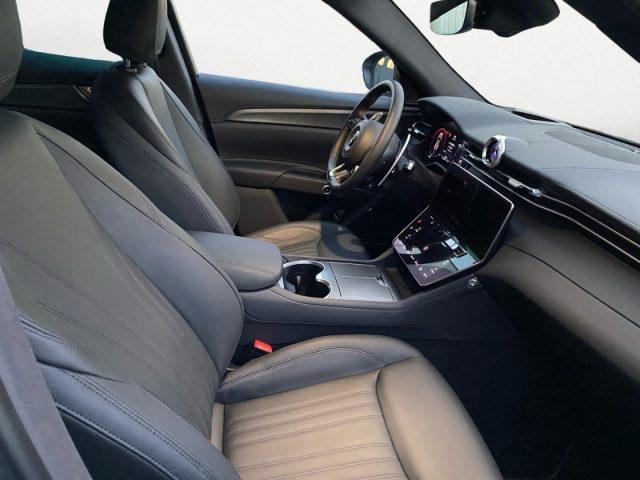 MASERATI Grecale MHEV 300 CV AWD GT