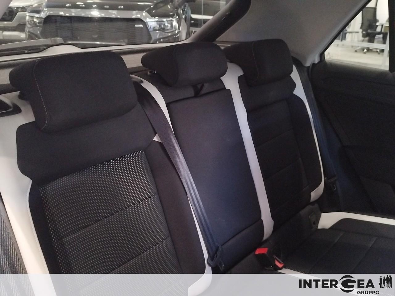 VOLKSWAGEN T-Roc 1.6 tdi Advanced
