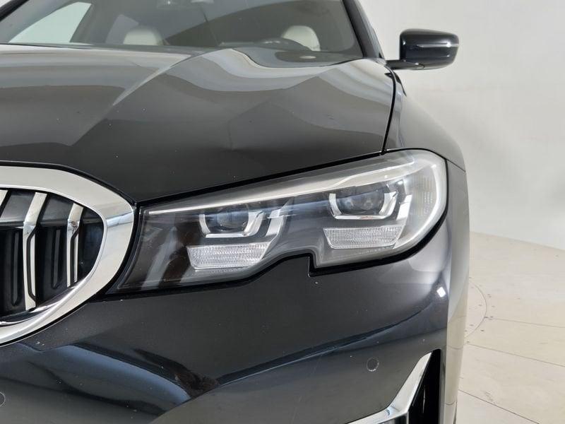 BMW Serie 3 G21 2019 Touring Diese 320d Touring mhev 48V Luxury auto