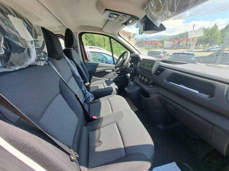 Renault Trafic passenger 2.0 Blue dci 150cv L1H1 Authentic
