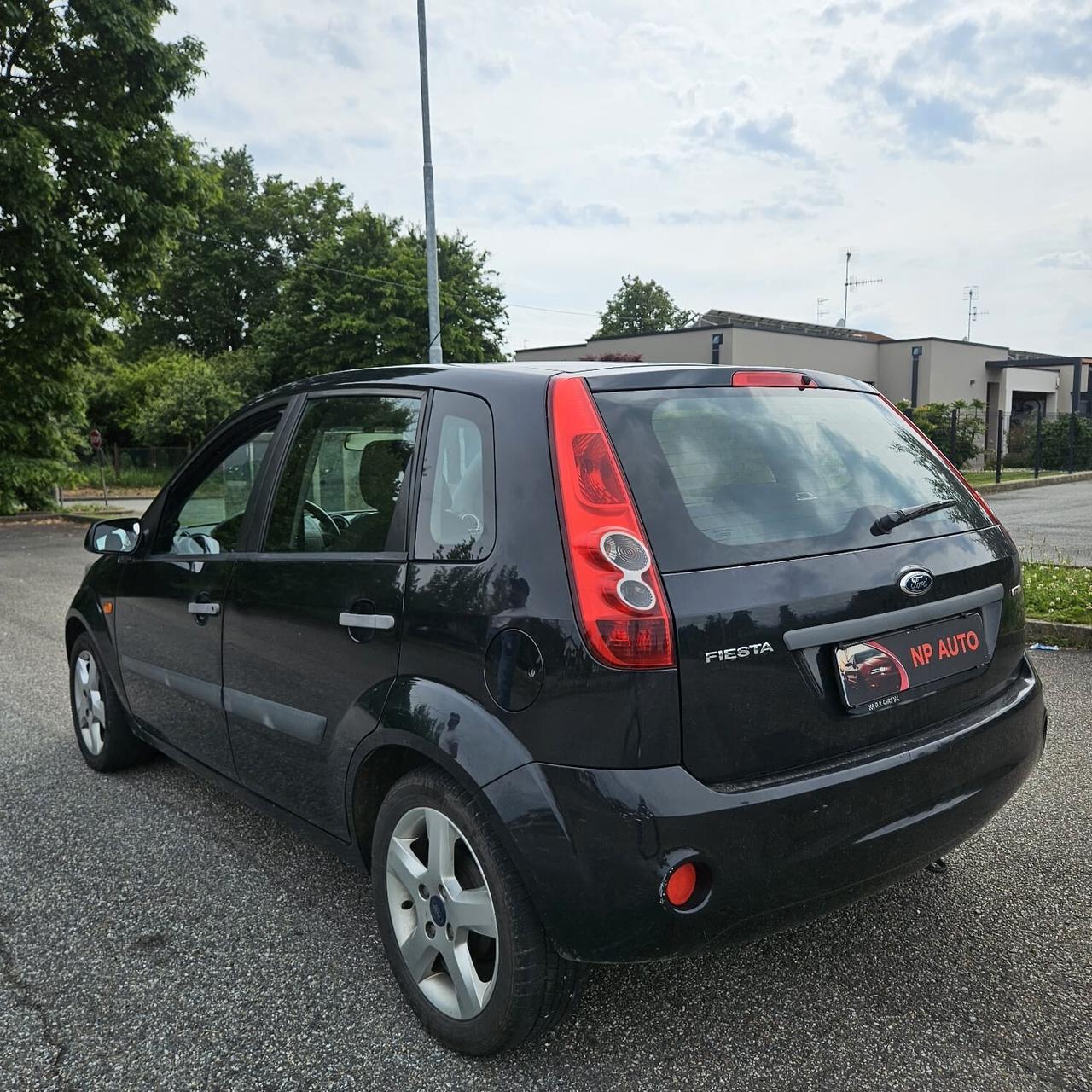 Ford Fiesta 1.4 TDCi 5p NEOPATENTATI