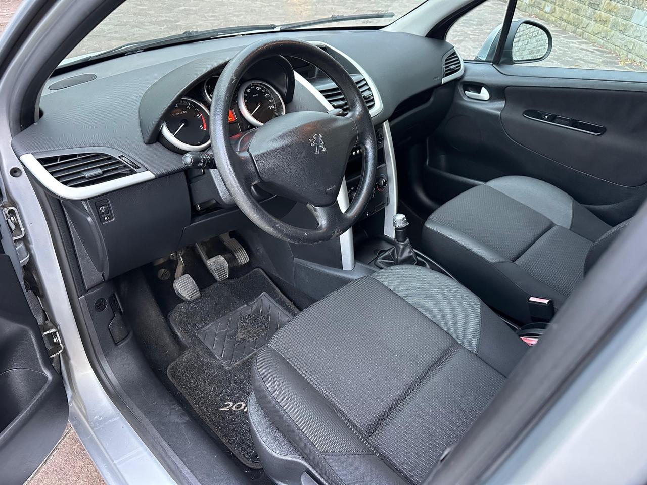 Peugeot 207 Plus 1.4 HDi 70CV 5 porte