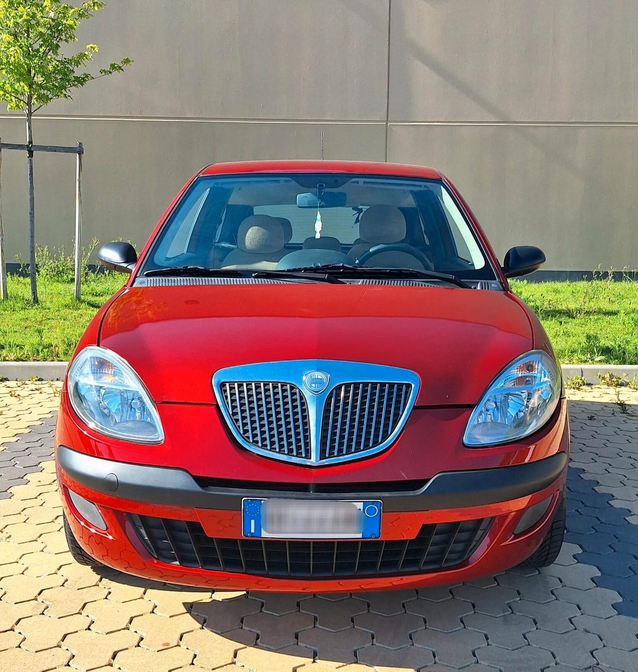 Lancia Ypsilon 1.2 Benzina - OK Neopatentati