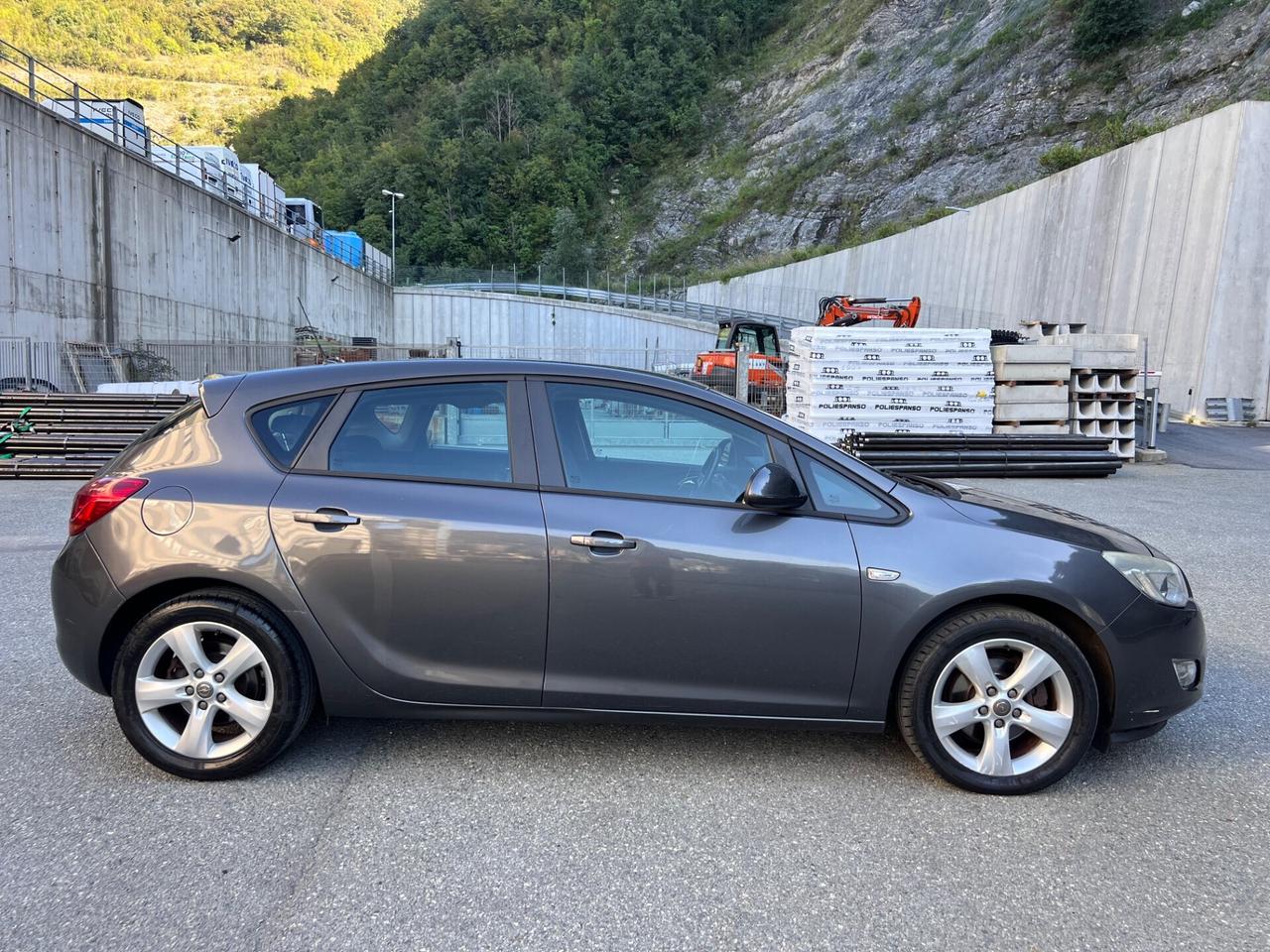 Opel Astra 1.7 CDTI 110CV 5 porte Cosmo