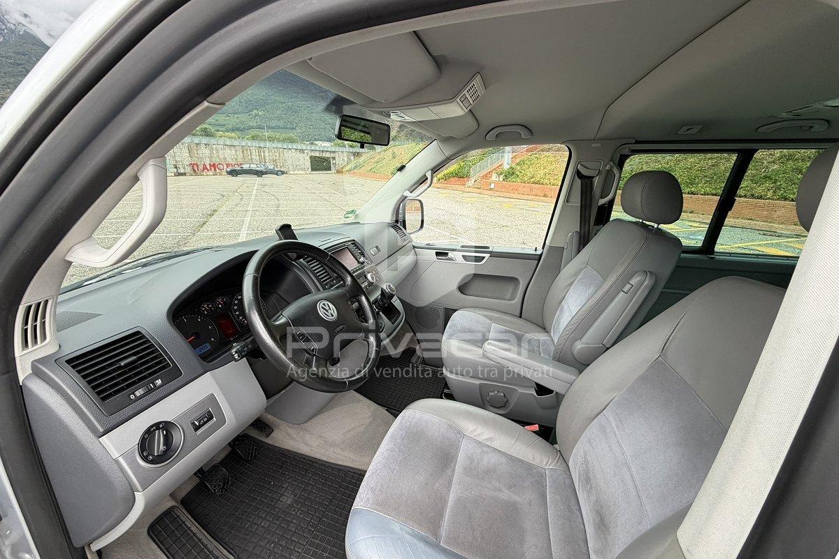 VOLKSWAGEN Multivan 2.5 TDI/174CV Highline